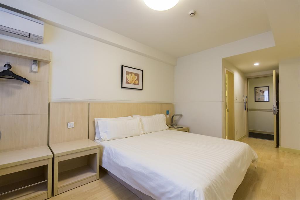 Jinjiang Inn - Yinchuan New Moon Square Екстериор снимка